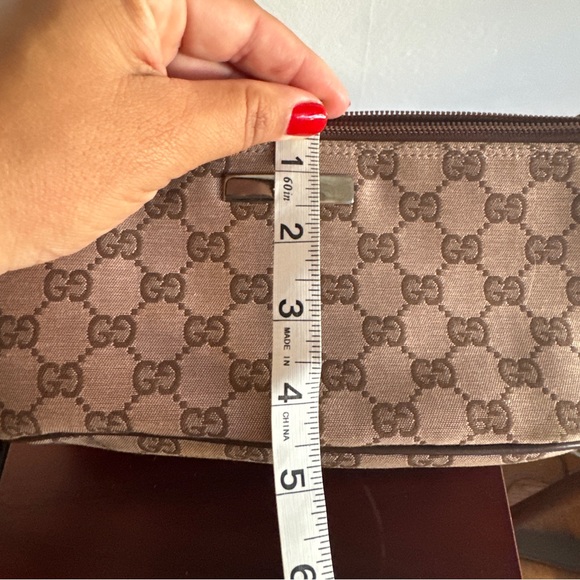 Gucci Canvas Classic Boat Ponchette - Picture 9 of 9